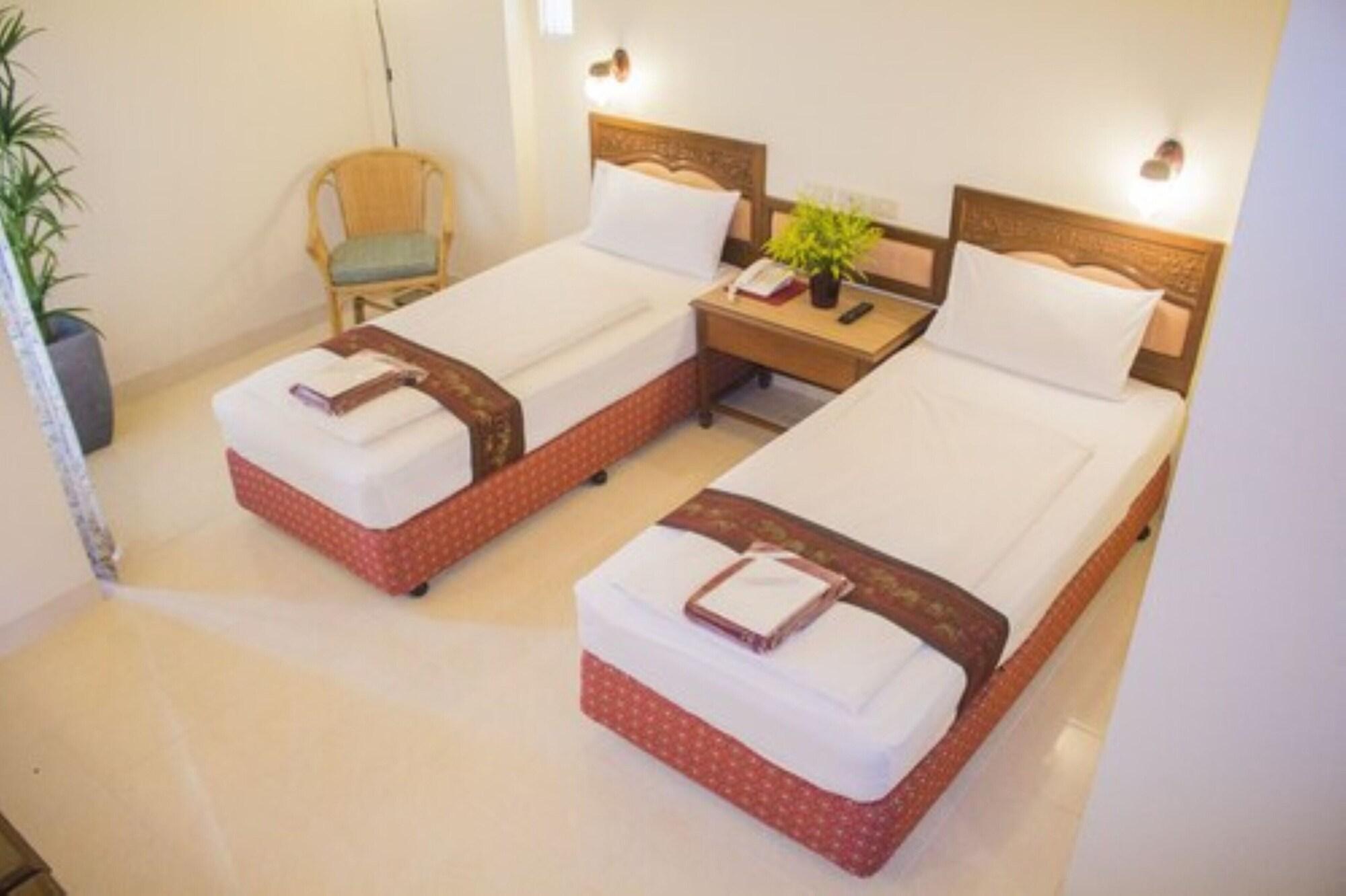 People Place Boutique In Town Hotel - Sha Extra Plus Chiang Mai Exterior photo